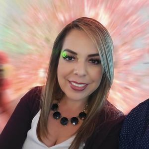 Meet your Posher, Lorena